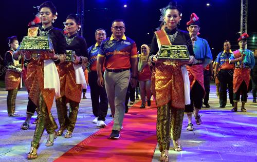 DATUK SERI AMIRUDIN SHARI