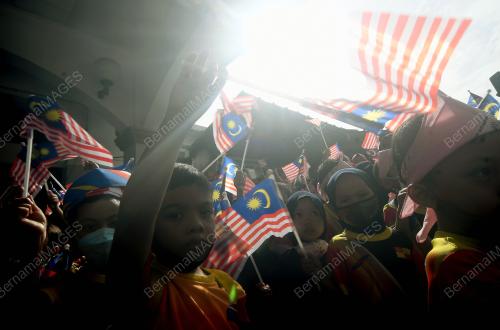 KIBAR JALUR GEMILANG