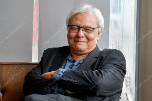 DATUK KAMIL OTHMAN