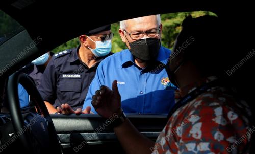 DATUK SERI HAMZAH ZAINUDIN