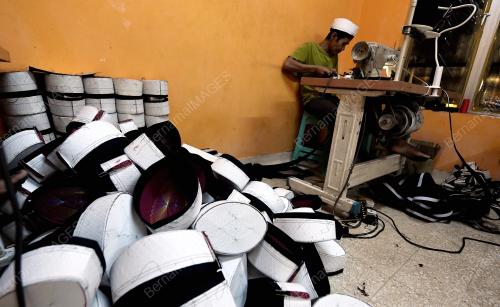 KITAR SEMULA SONGKOK LAMA DAN ROSAK