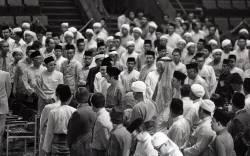 DR. MAHATHIR MUHAMAD