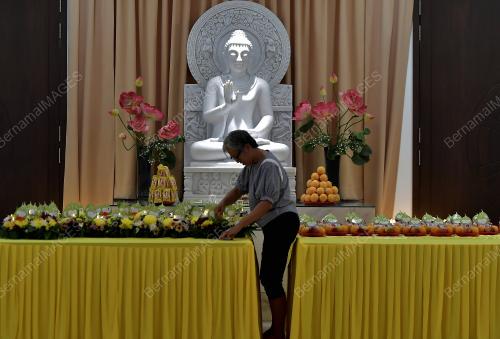 PERSIAPAN SAMBUTAN HARI WESAK