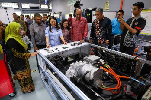 HANNAH YEOH