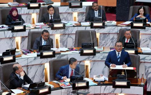 DATUK SERI AMIRUDIN SHARI