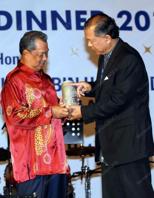 MUHYIDDIN YASSIN