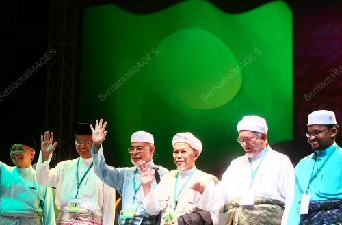 MUKTAMAR PAS