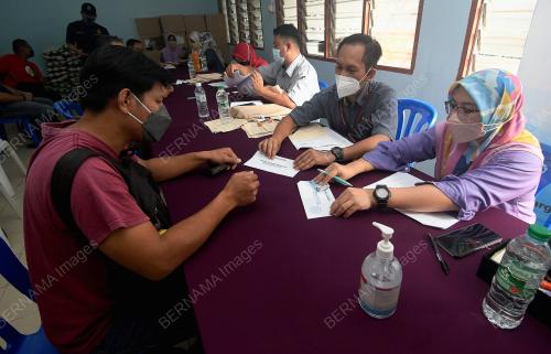 TINJAUAN AGIHAN BWI DAN BSB DI KAMPUNG LOMBONG SHAH ALAM
