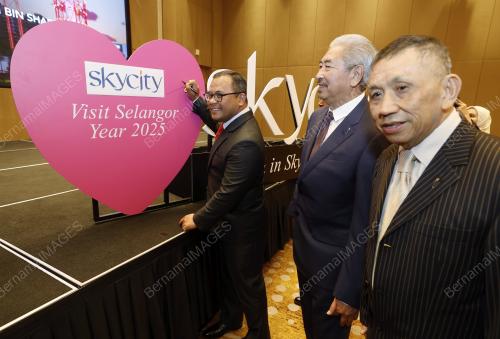 DATUK SERI AMIRUDIN SHARI