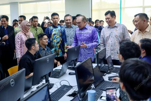 DATUK SERI ANWAR IBRAHIM