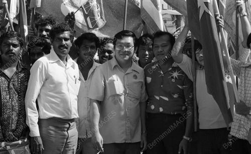 HARI PENAMAAN CALON PETALING