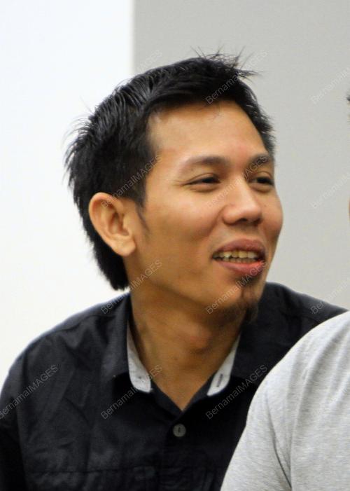 PEGAWAI JABATAN IMIGRESEN RASUAH
