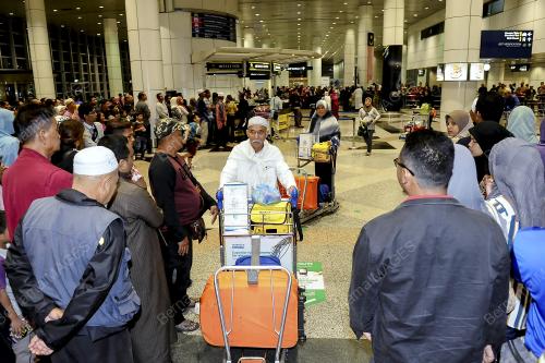 SG07_07092017_JEMAAH_KELUAR