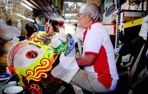 TEMPAHAN PATUNG TARIAN SINGA KETIKA PKP