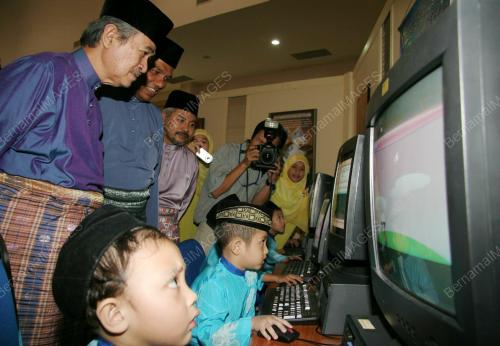 PM_SENI MOHOR