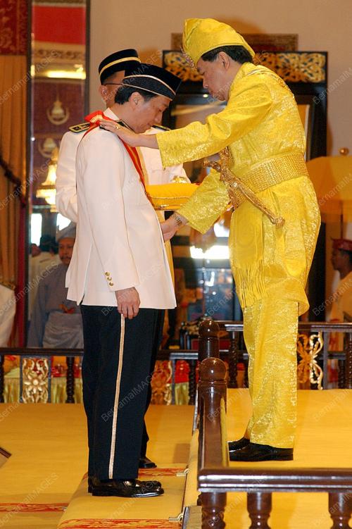 SULTAN SHARAFUDDIN