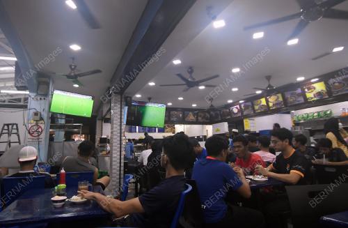 PENYOKONG HARIMAU MALAYA (MALAYSIA VS LAOS)