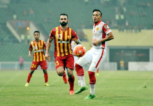 SG07_12092015_BOLA