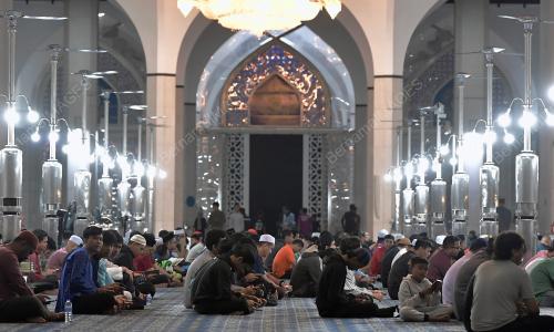 SOLAT SUBUH MACAM JUMAAT