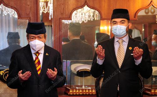 SULTAN SHARAFUDDIN IDRIS SHAH