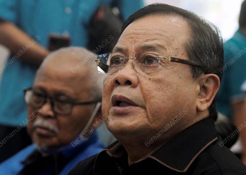 DATUK SERI AHMAD HAMZAH