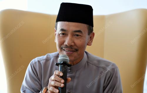 TAN SRI DR ISMAIL BAKAR