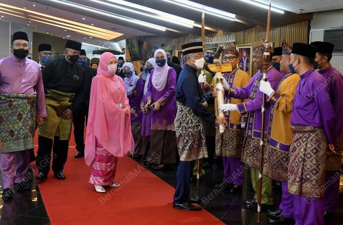 ISTIADAT KONVOKESYEN UiTM KE-93