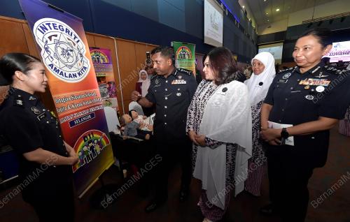 DATUK HUSSEIN OMAR KHAN