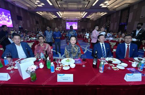 DATUK NG SUE LIM