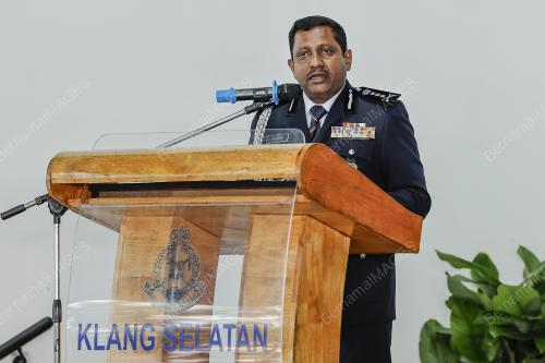 DATUK HUSSEIN OMAR KHAN