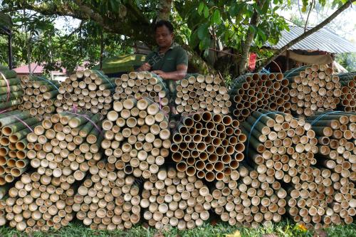 PENIAGA BULUH LEMANG