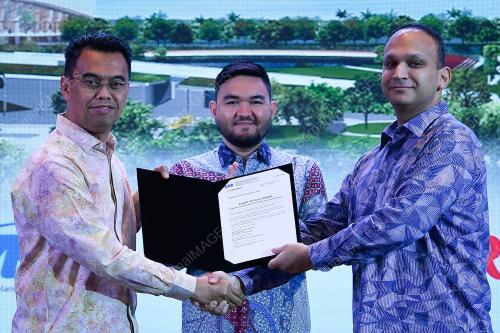 TENGKU AMIR SHAH