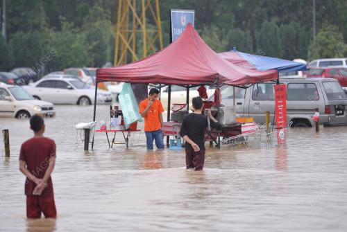 SG07_16112015_BANJIR
