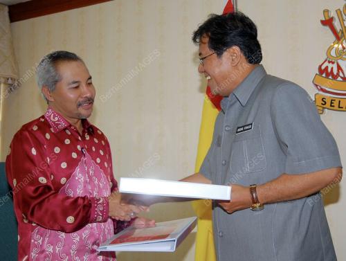 MB_SIDANG AKHBAR