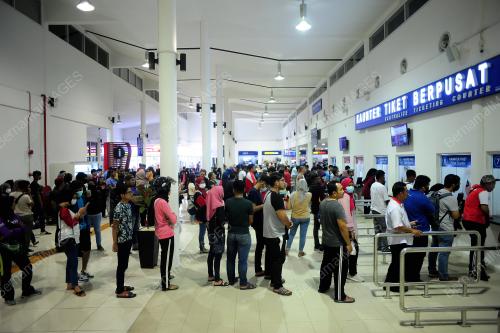 TINJAUAN ORANG RAMAI PULANG KE KAMPUNG (COVID-19)
