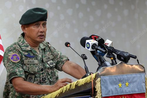 DATUK MOHAMED FAUZI KHAMIS