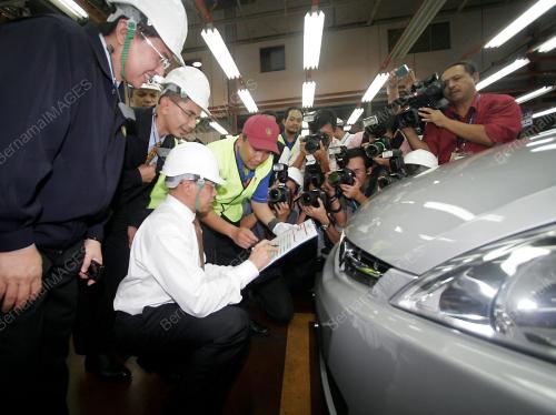 DATUK MUSTAPA MOHAMED