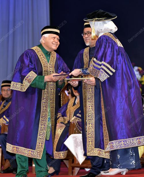 TENGKU PERMAISURI SELANGOR TENGKU PERMAISURI NORASHIKIN