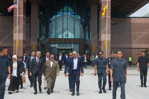 DATUK SERI ANWAR IBRAHIM