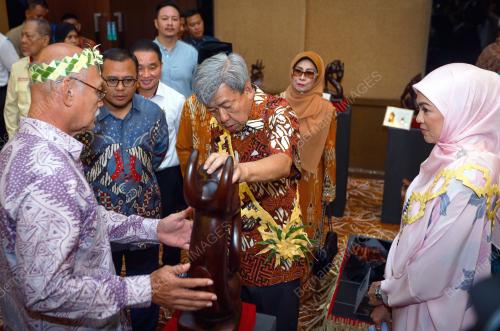 SULTAN SELANGOR SULTAN SHARAFUDDIN IDRIS SHAH