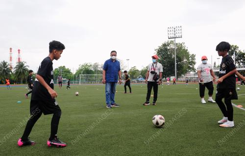 DATUK SERI REEZAL MERICAN NAINA MERICAN