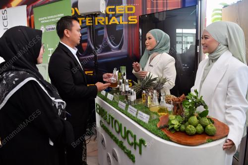 MAJLIS MENANDATANGANI PERJANJIAN PERLESENAN TEKNOLOGI