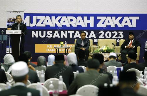 DATUK DR ABDUL RAHMAN ABDULLAH