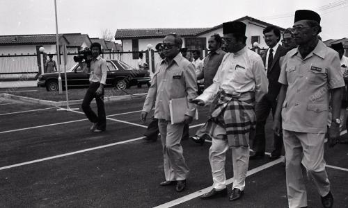 MAHATHIR MOHAMAD