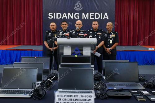 DATUK SHAZELI KAHAR