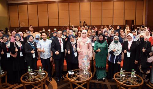 DATUK SERI RINA MOHD HARUN