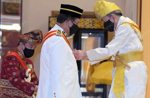 ISTIADAT PENGANUGERAHAN DARJAH KEBESARAN