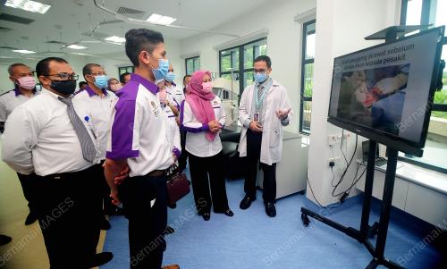 PENYERAHAN HOSPITAL UITM PUNCAK ALAM