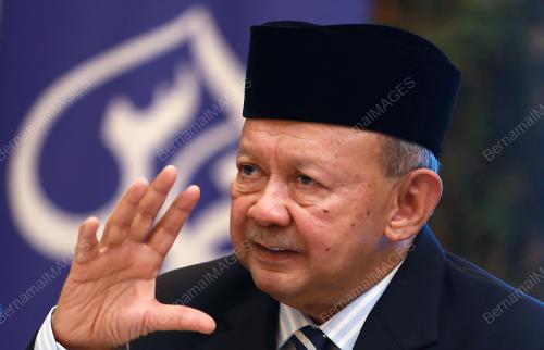 TAN SRI SYED ANWAR JAMALULLAIL