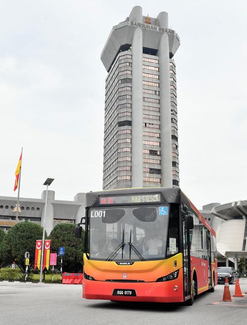 PELANCARAN BAS ELEKTRIK BAGI PROGRAM BAS SMART SELANGOR